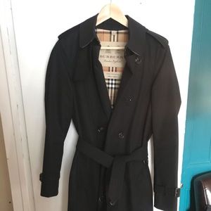 Burberry Chelsea trench coat (long)